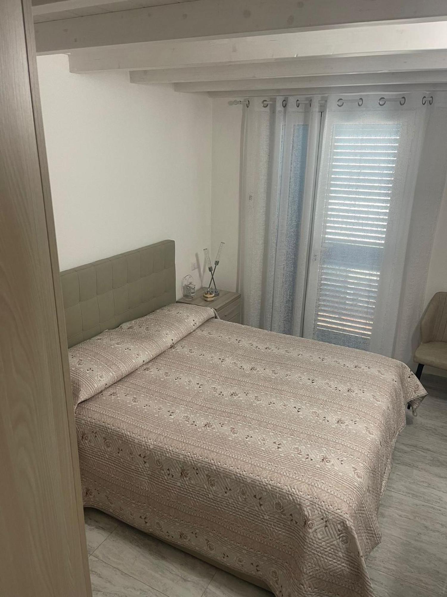 La Perla Del Mare 2 Bed & Breakfast La Caletta Eksteriør bilde